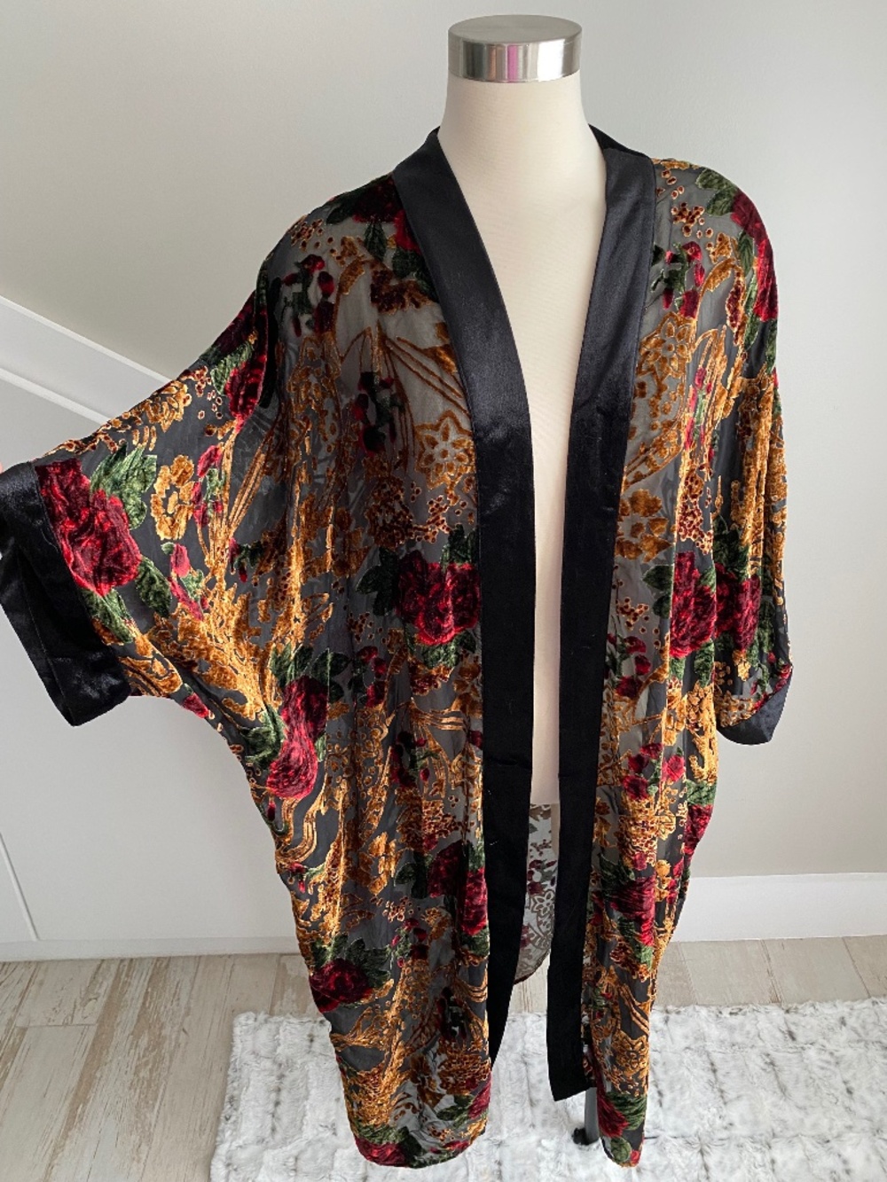 Sheer floral burnout velvet kimono duster - Size XS/S